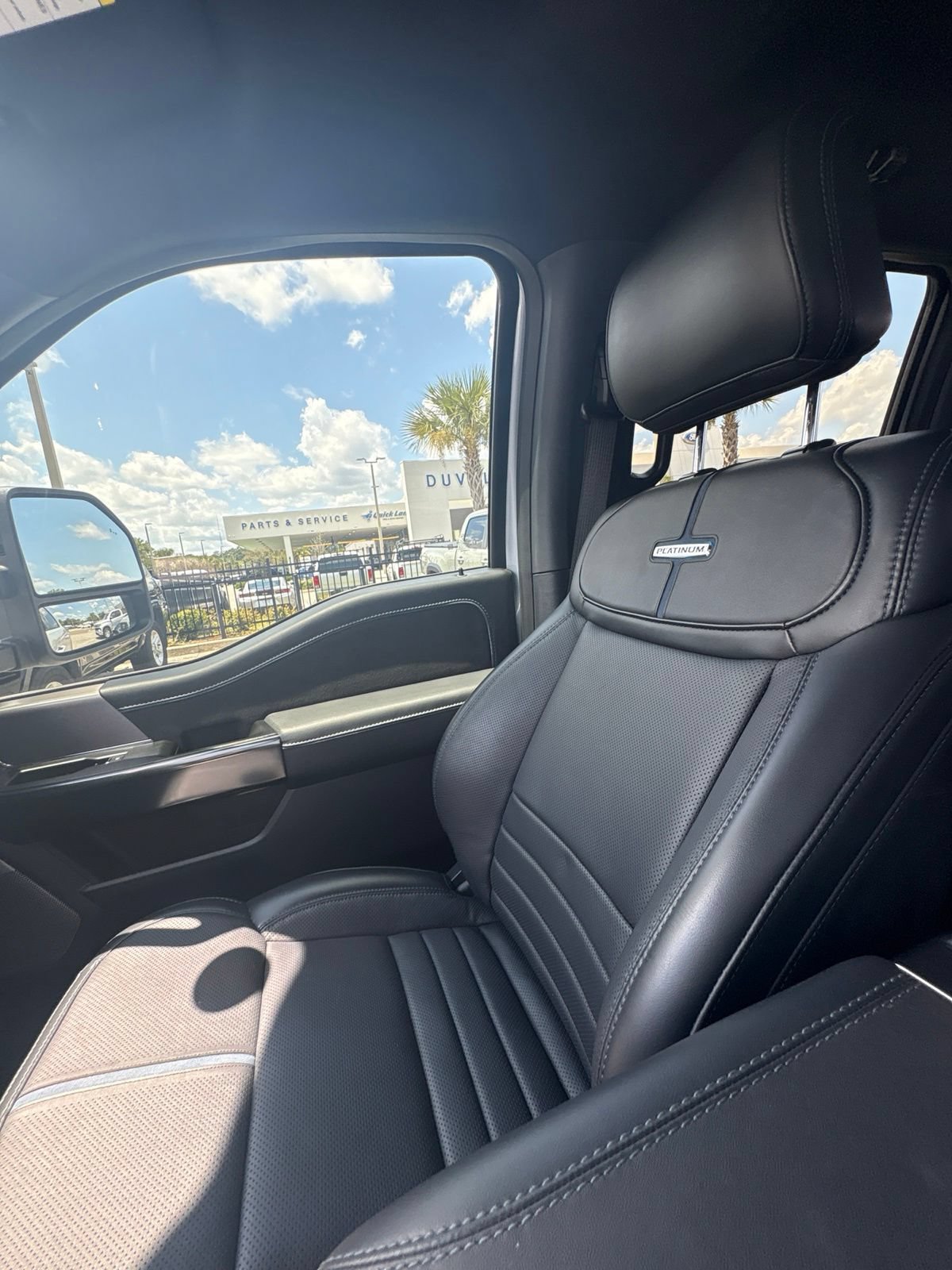 Certified 2025 Ford F150 Platinum w/ FX4 Off-Road Package AWD/4WD image 36