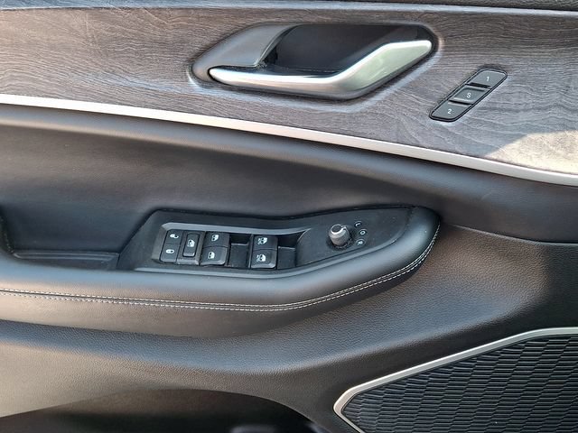 Used 2021 Jeep Grand Cherokee L Limited AWD/4WD image 15