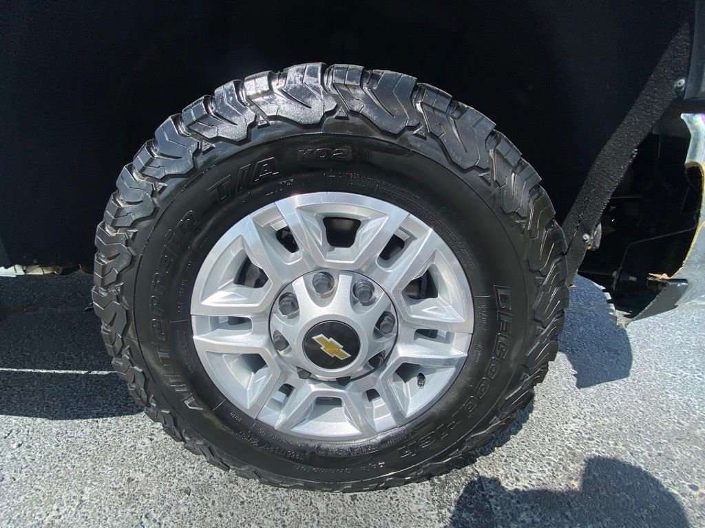 Used 2022 Chevrolet Silverado 2500 LT w/ Convenience Package image 28