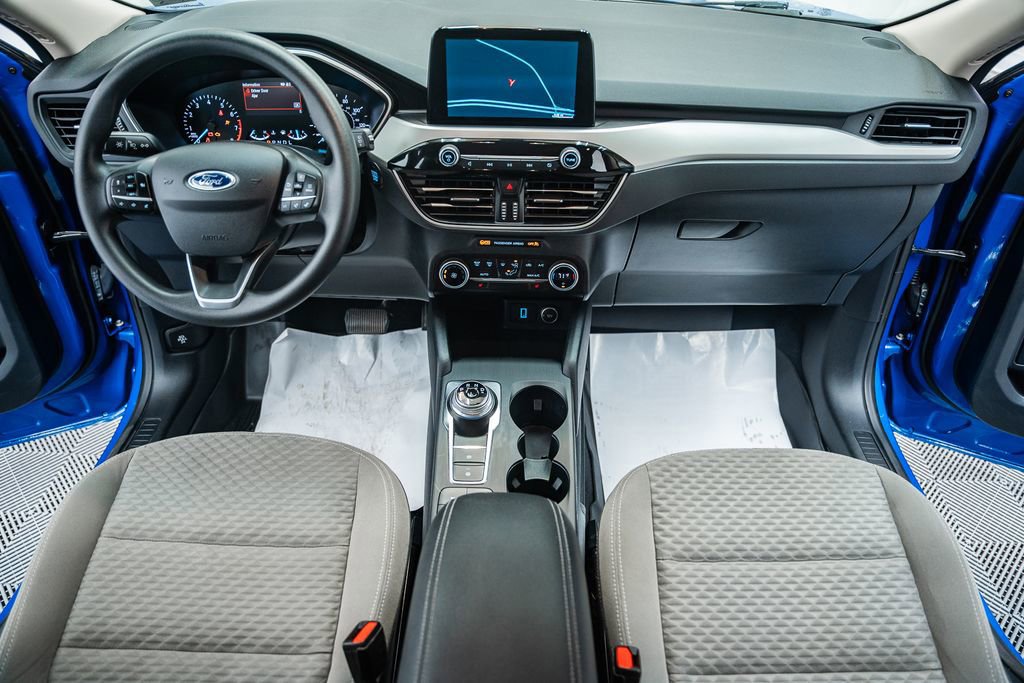 Certified 2020 Ford Escape SE image 18