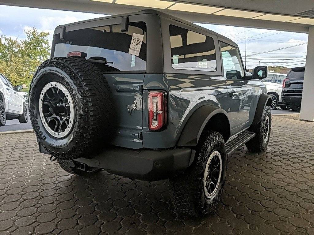 Certified 2021 Ford Bronco Outer Banks w/ Sasquatch Package image 3