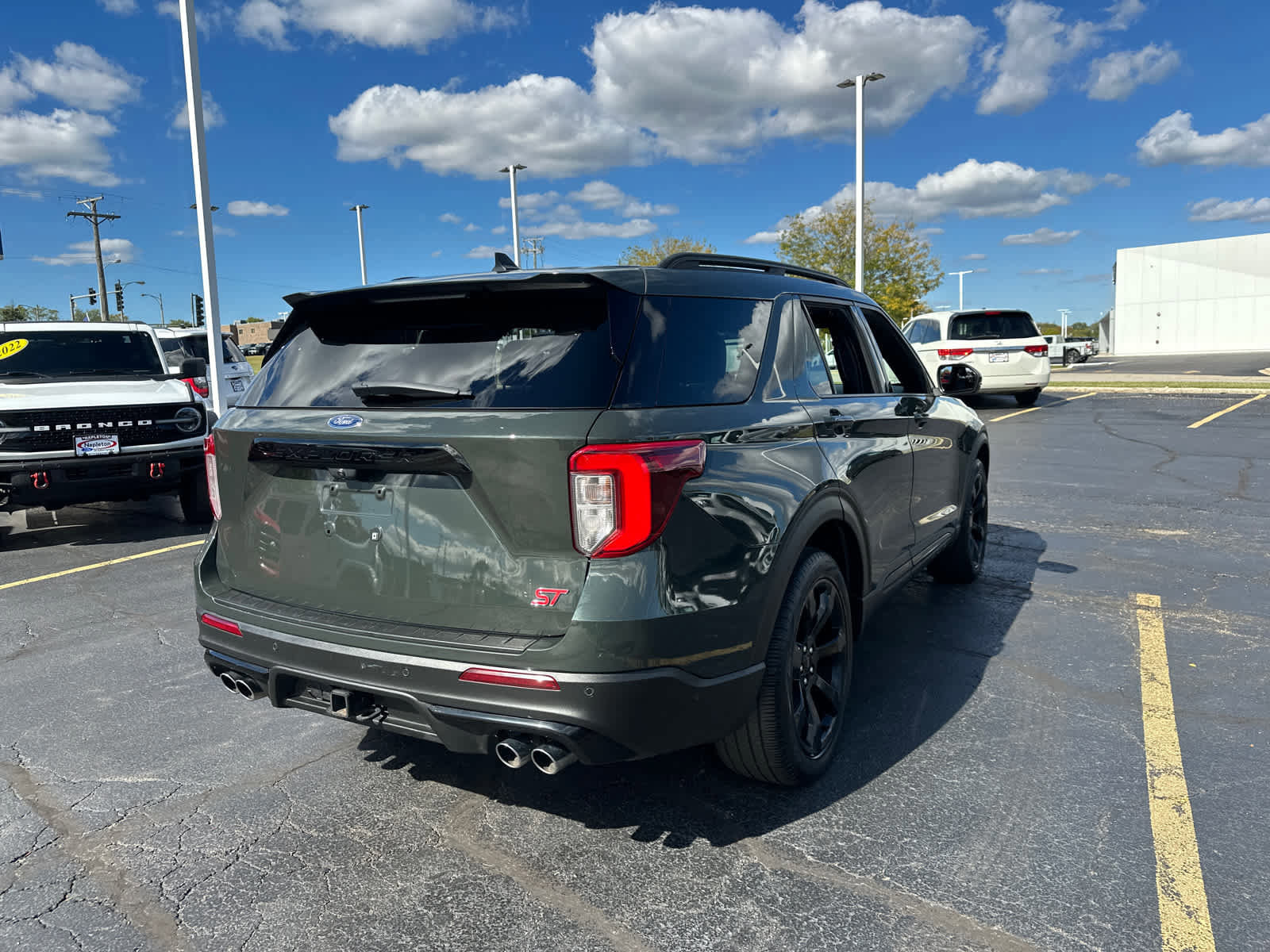 Certified 2022 Ford Explorer ST w/ Equipment Group 401A image 7