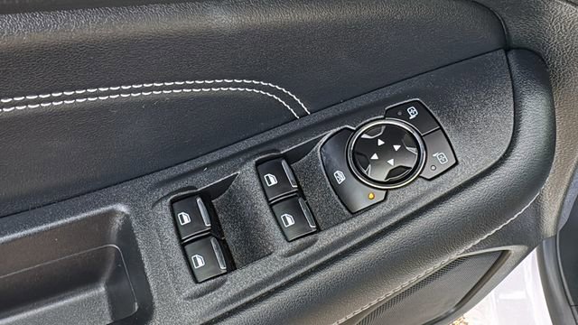 Certified 2022 Ford Edge Titanium w/ Class II Trailer Tow Package image 14