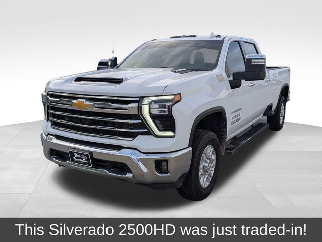 Used 2024 Chevrolet Silverado 2500 LTZ image 4