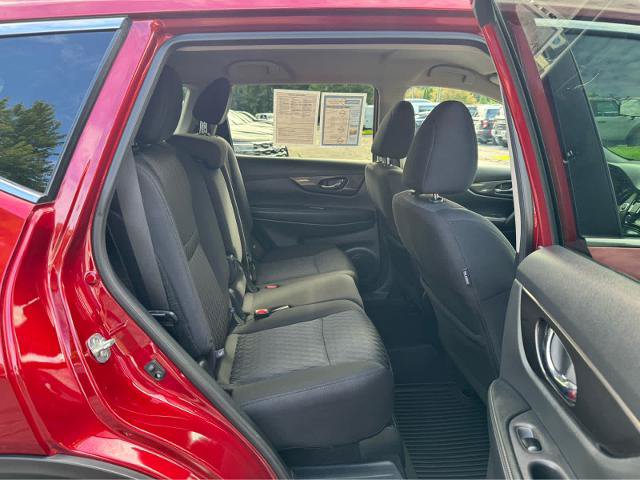 Used 2019 Nissan Rogue SV AWD/4WD image 12
