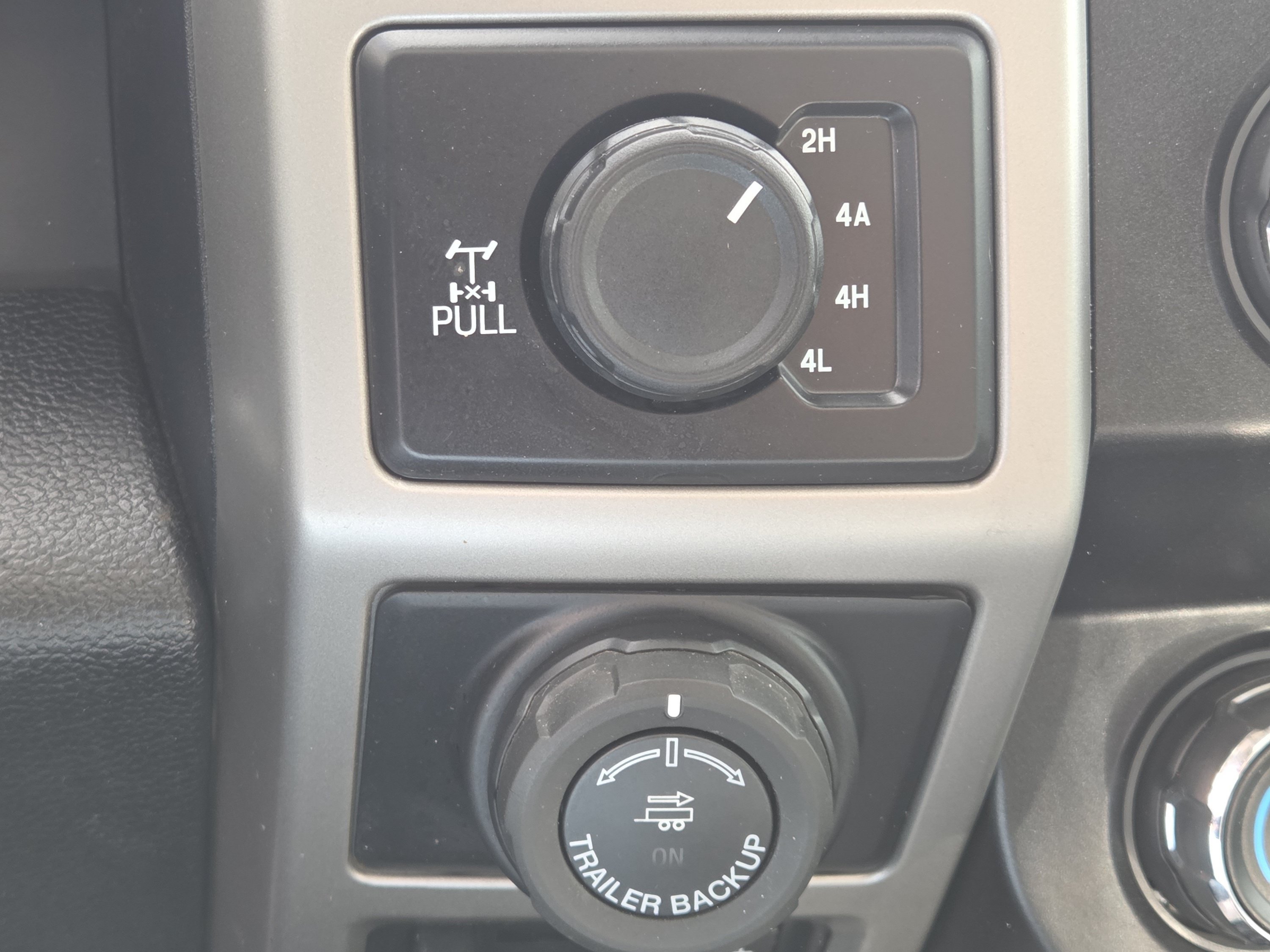 Certified 2020 Ford F150 Lariat AWD/4WD image 11