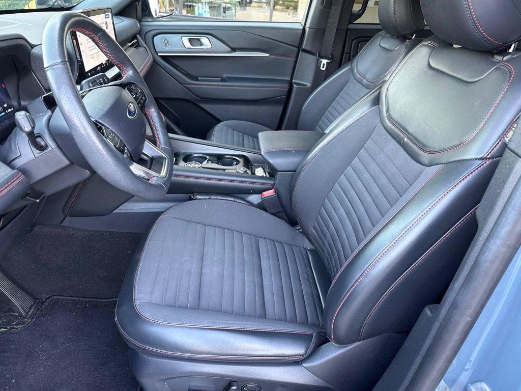Certified 2025 Ford Explorer ST-Line AWD/4WD image 13