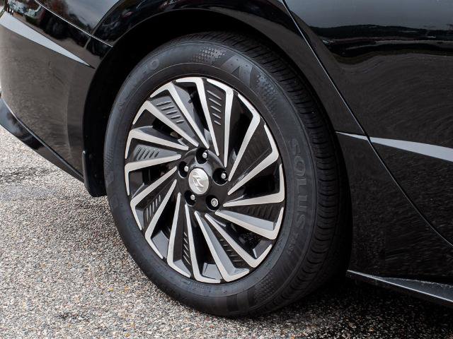 Used 2023 Hyundai Sonata Limited image 7