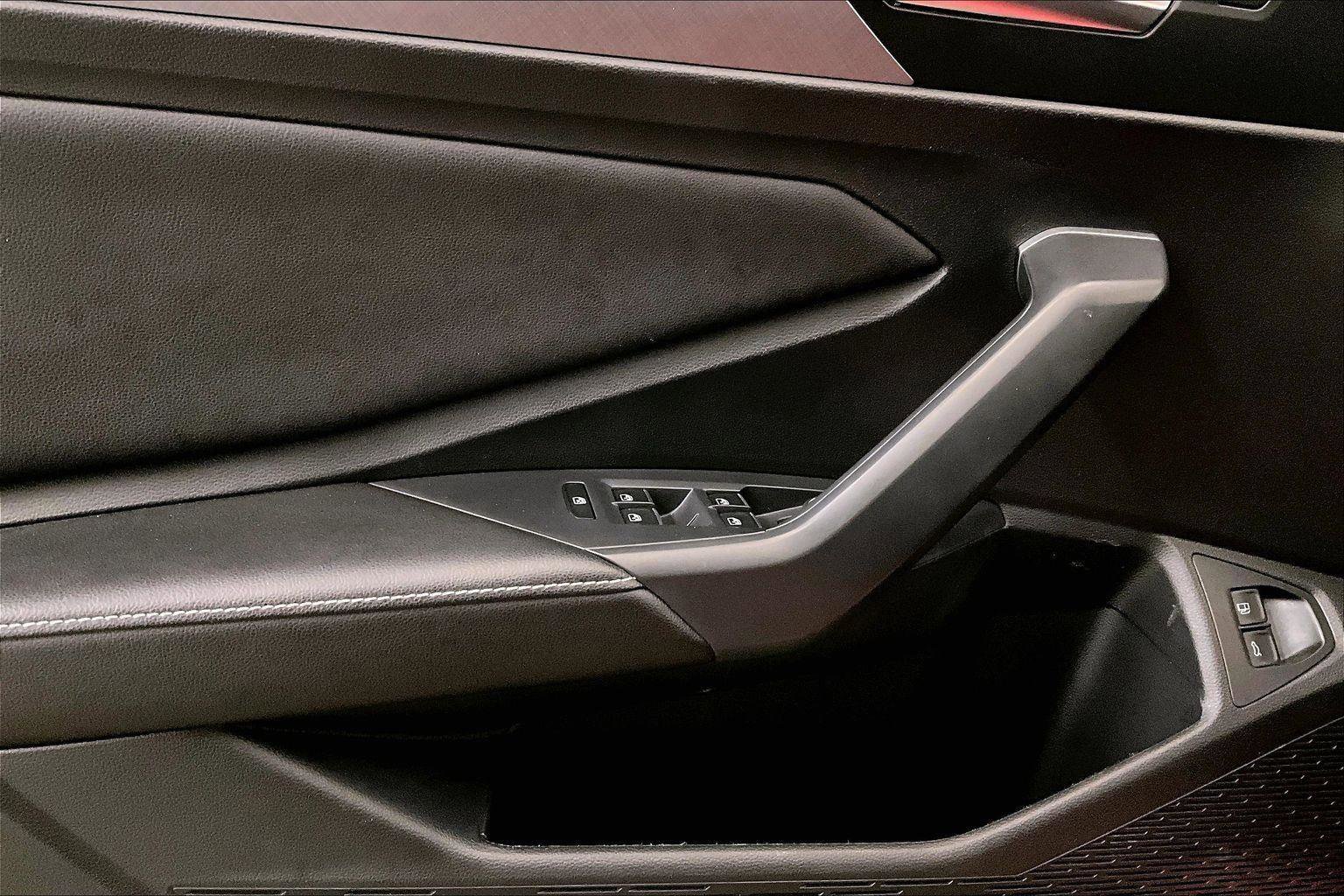 Used 2022 Volkswagen Jetta SE image 22