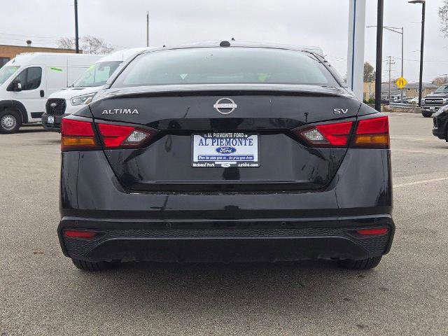 Used 2023 Nissan Altima 2.5 SV image 3