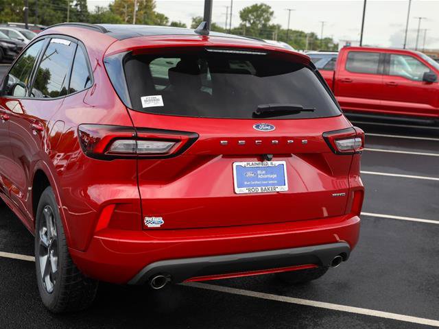 Certified 2024 Ford Escape ST-Line AWD/4WD image 17