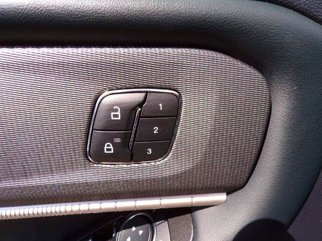 Certified 2025 Ford Explorer ST AWD/4WD image 13