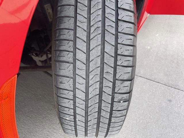 Used 2018 Dodge Charger SXT image 11