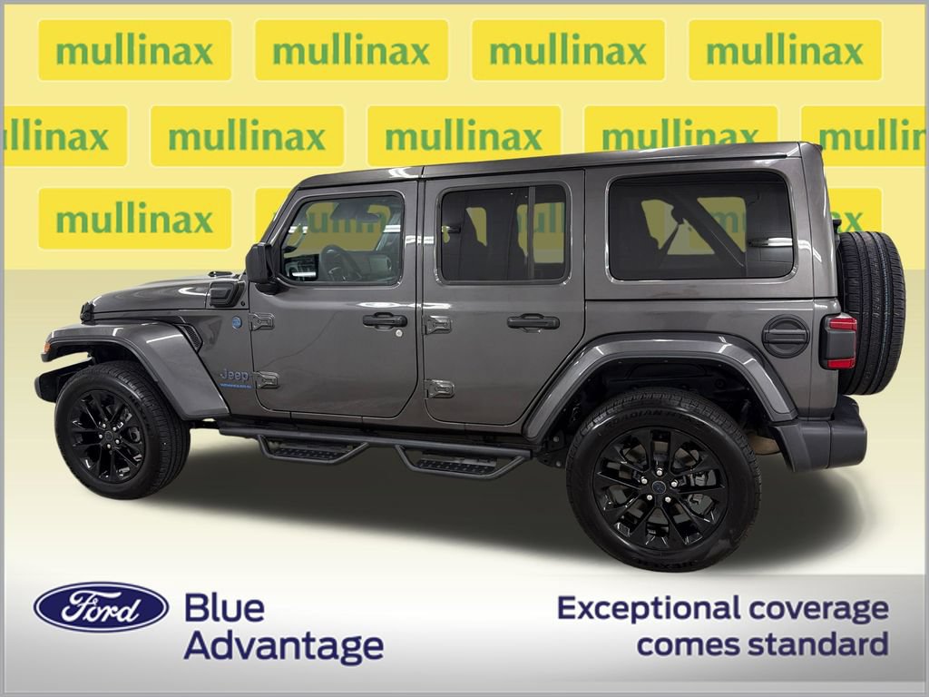 Used 2025 Jeep Wrangler Unlimited Sahara w/ Safety Group AWD/4WD image 11