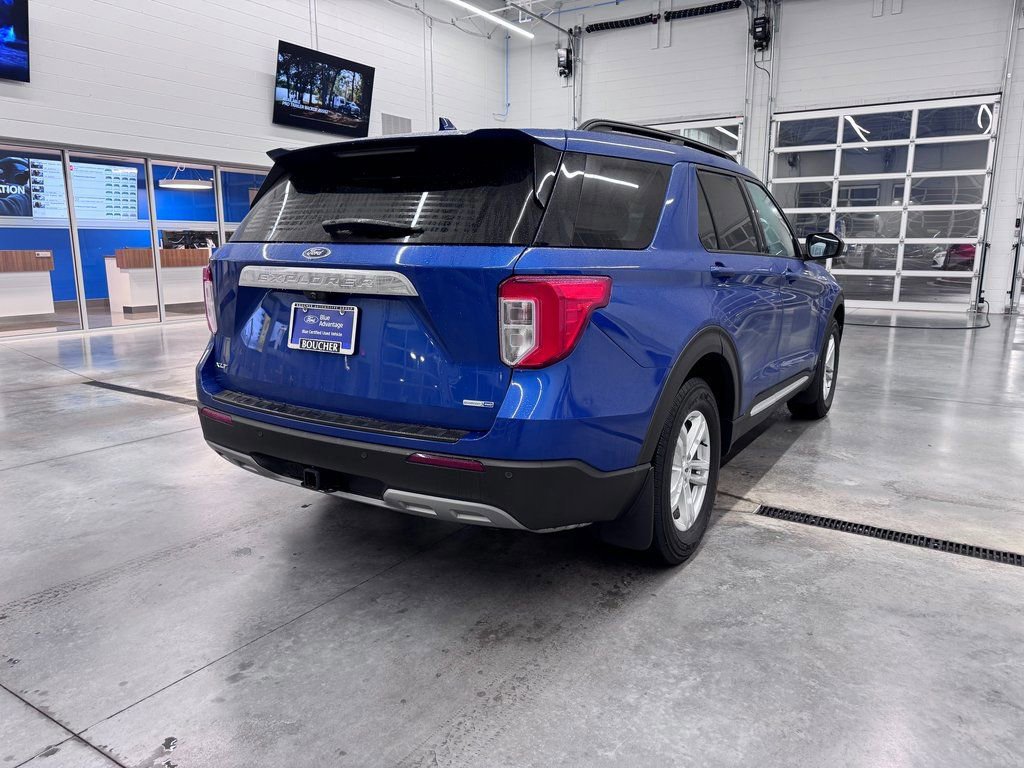 Certified 2020 Ford Explorer XLT w/ Equipment Group 202A image 3