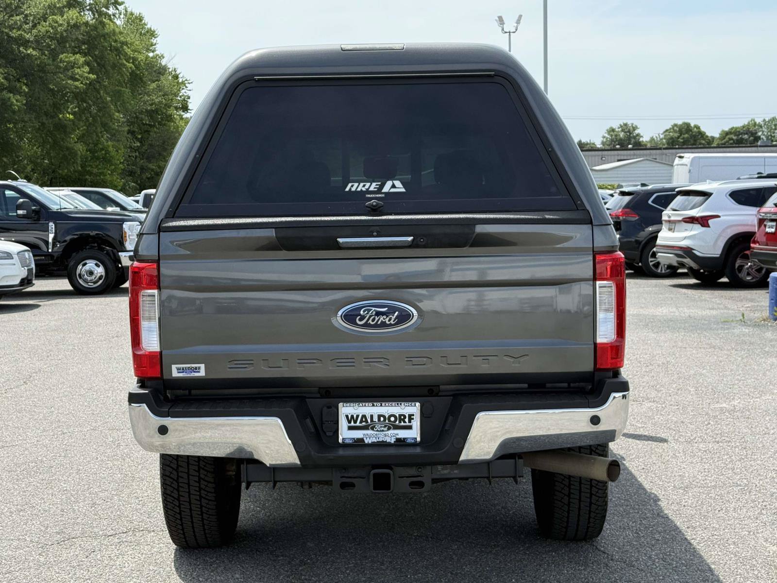 Certified 2019 Ford F250 Lariat w/ FX4 Off-Road Package AWD/4WD image 3