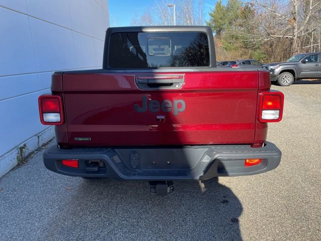 Used 2021 Jeep Gladiator Sport image 4