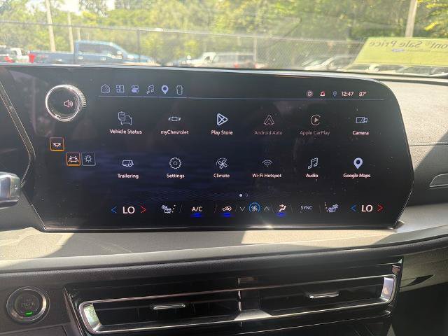 Used 2026 Chevrolet Traverse LT w/ Midnight/Sport Edition FWD image 23