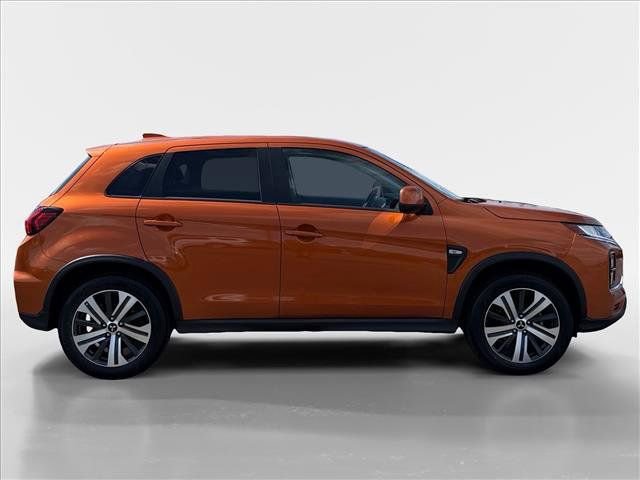 Used 2024 Mitsubishi Outlander Sport ES image 2