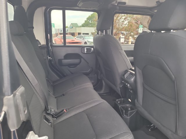 Used 2023 Jeep Gladiator Sport AWD/4WD image 26