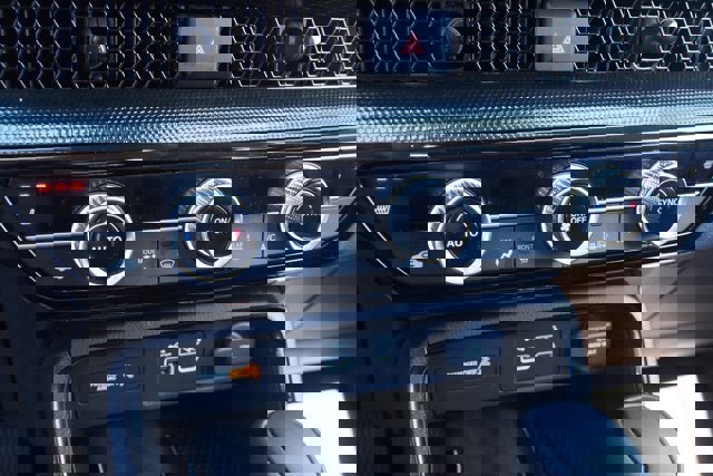 Used 2025 Honda CR-V EX-L image 26