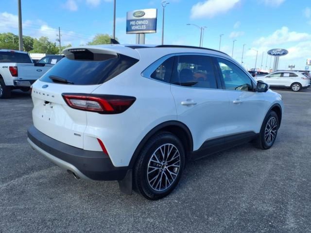 Certified 2023 Ford Escape SE w/ PHEV Premium Package image 5