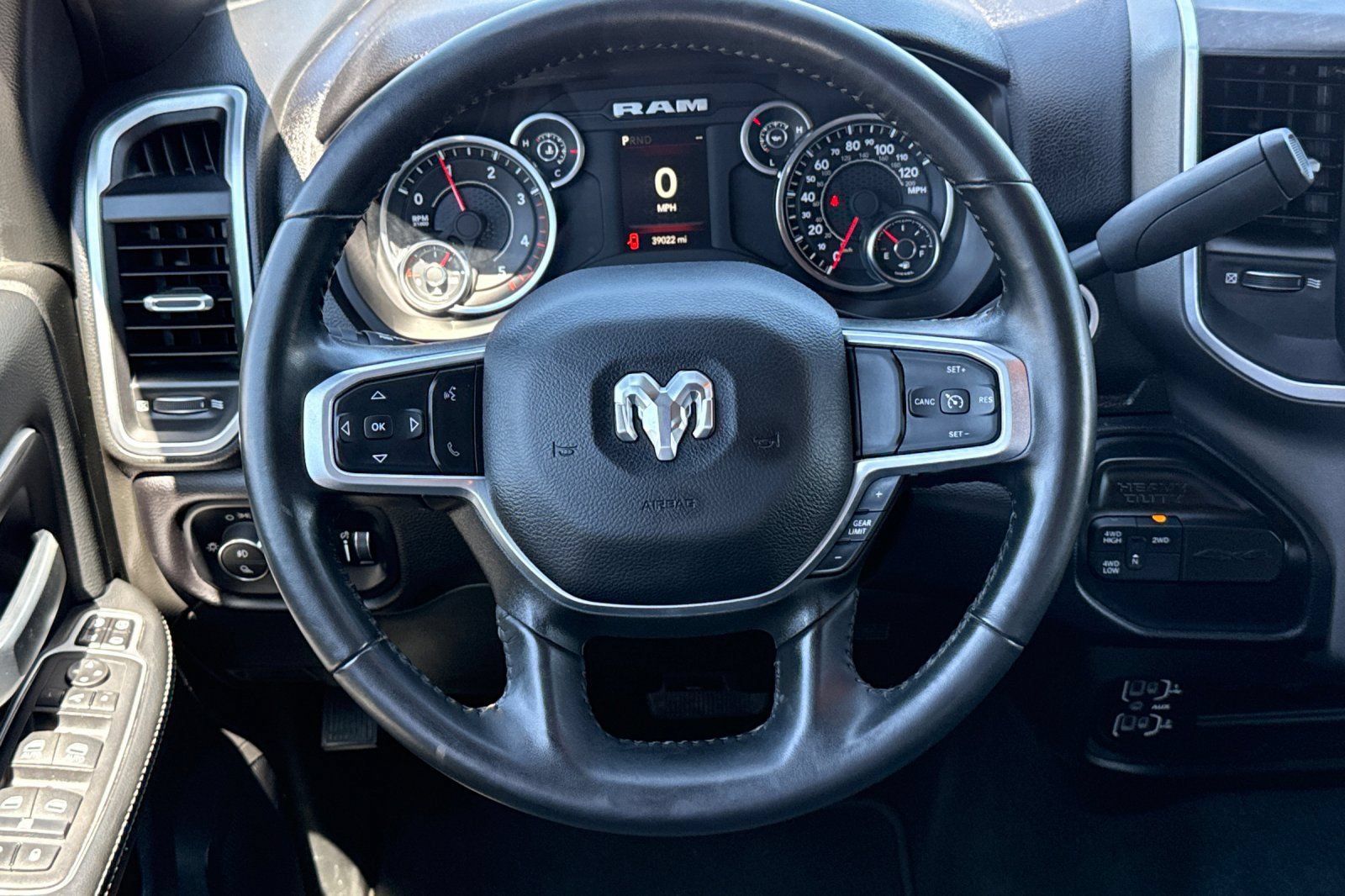 Used 2024 RAM 3500 Big Horn AWD/4WD image 15