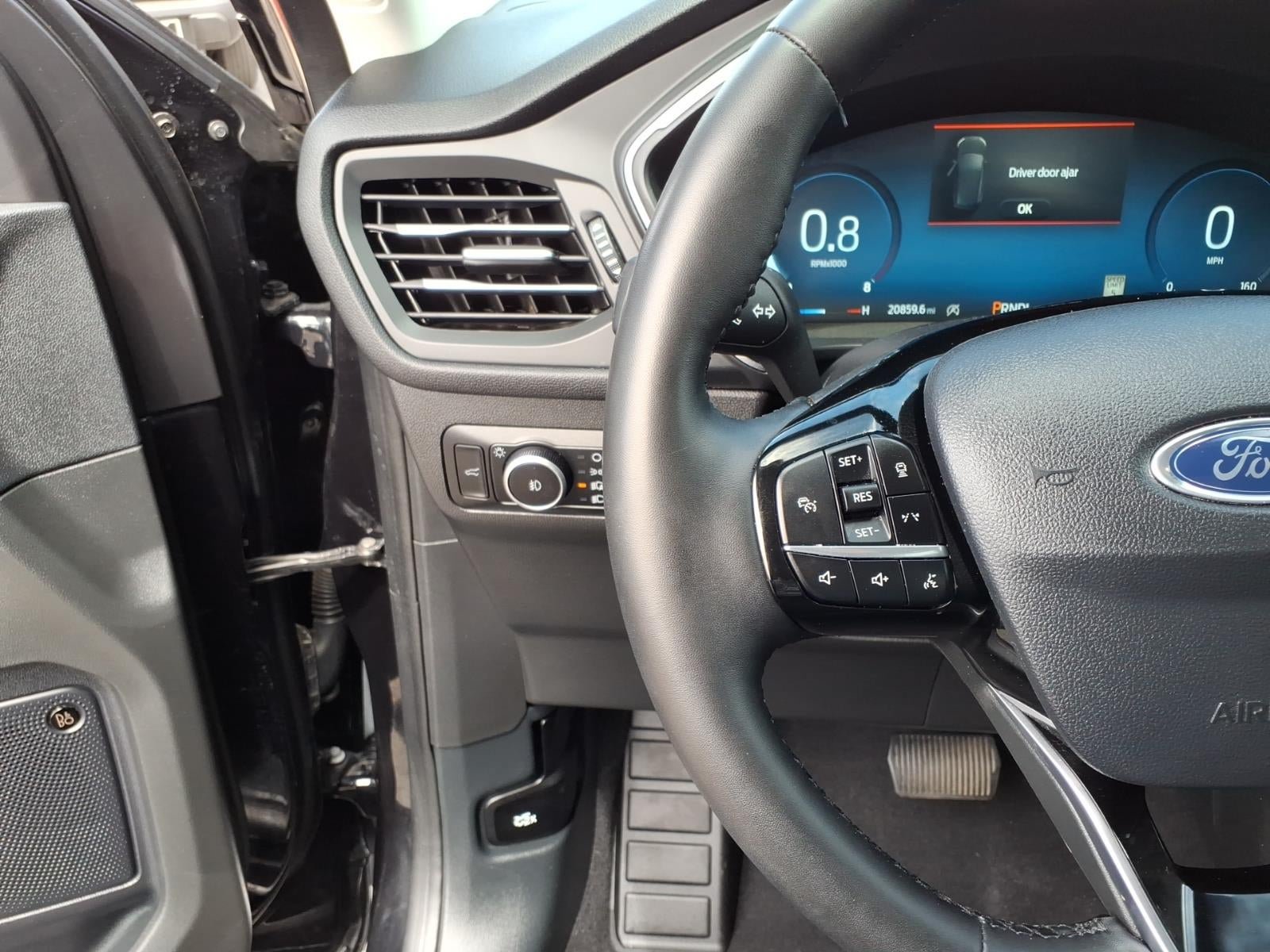 Certified 2023 Ford Escape Platinum w/ Premium Technology Package AWD/4WD image 28