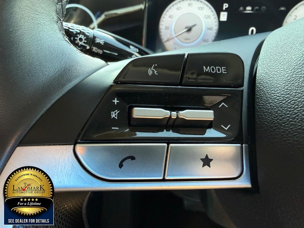 Used 2024 Hyundai Elantra Limited FWD image 10