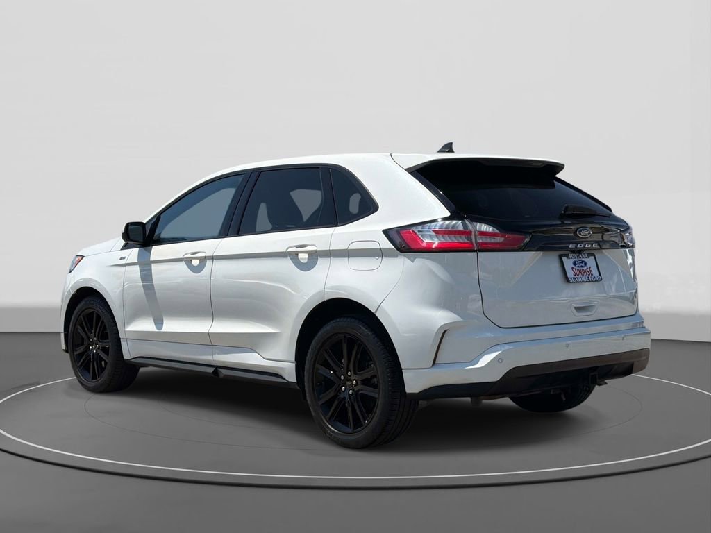 Certified 2022 Ford Edge ST-Line w/ Class II Trailer Tow Package AWD/4WD image 7