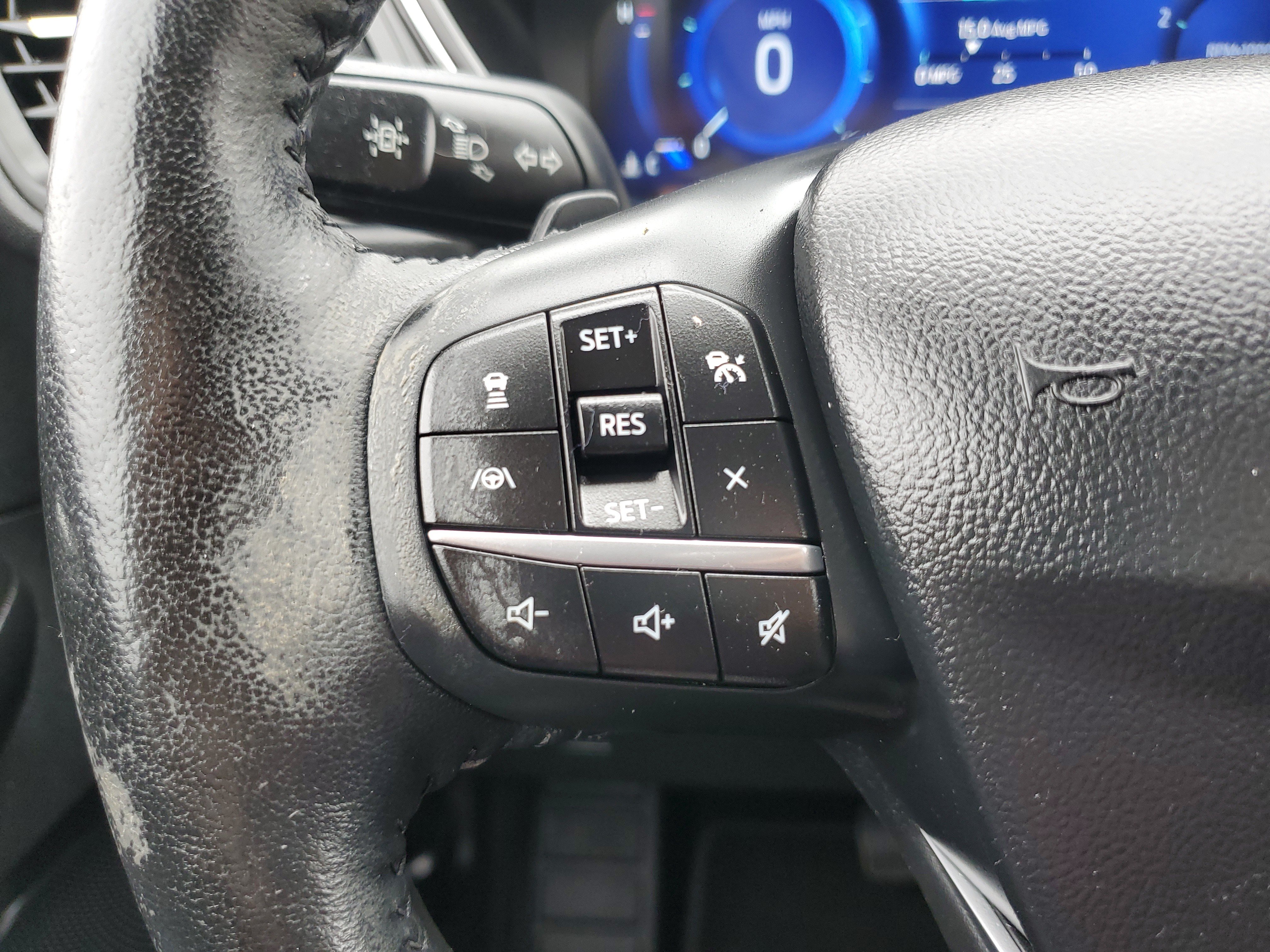Certified 2020 Ford Escape Titanium AWD/4WD image 24