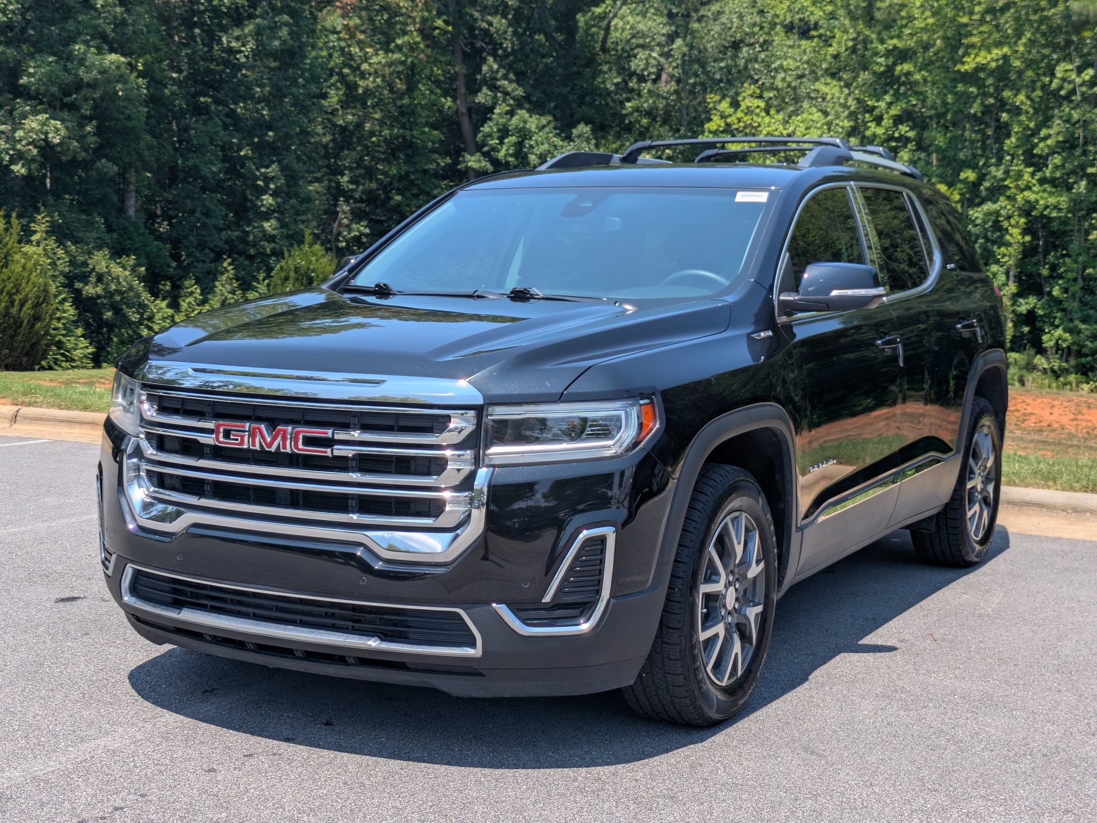 Used 2021 GMC Acadia SLE w/ Driver Convenience Package FWD image 6