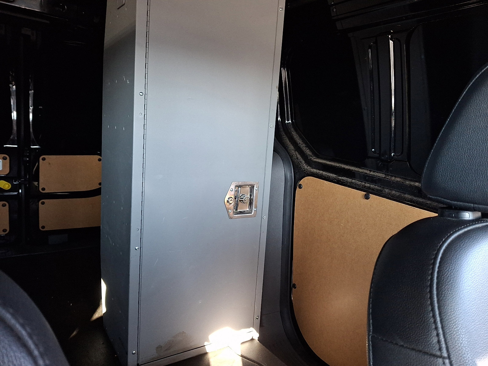 Certified 2023 Ford Transit Connect XL w/ Trailer Tow Package image 20