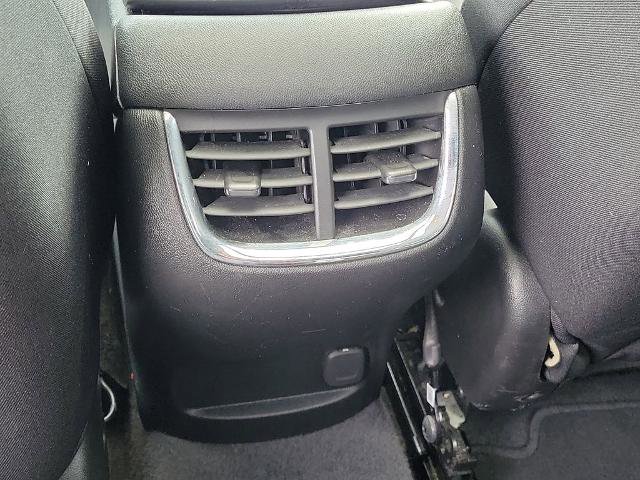 Used 2023 Chevrolet Malibu LT FWD image 17