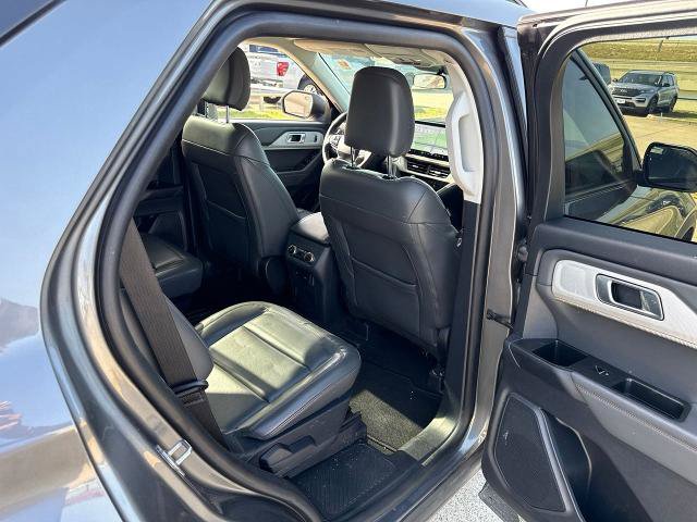 Certified 2025 Ford Explorer Active w/ Active Comfort Package RWD image 13