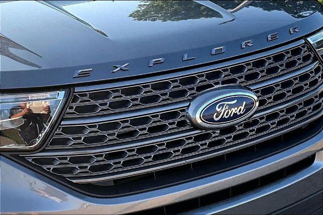 Certified 2023 Ford Explorer XLT w/ Equipment Group 202A AWD/4WD image 28