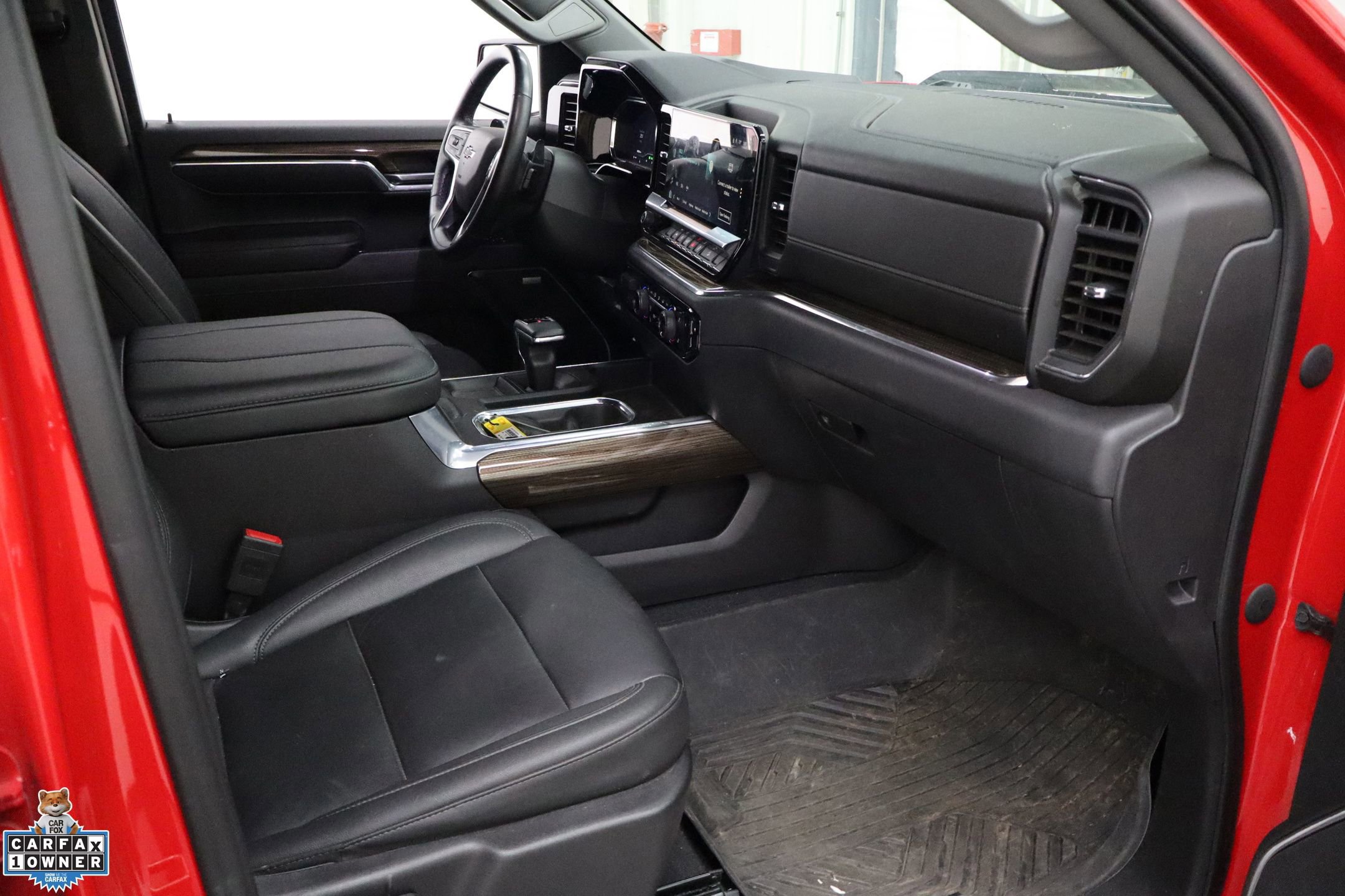 Used 2024 Chevrolet Silverado 1500 LT Trail Boss w/ Convenience Package II image 27