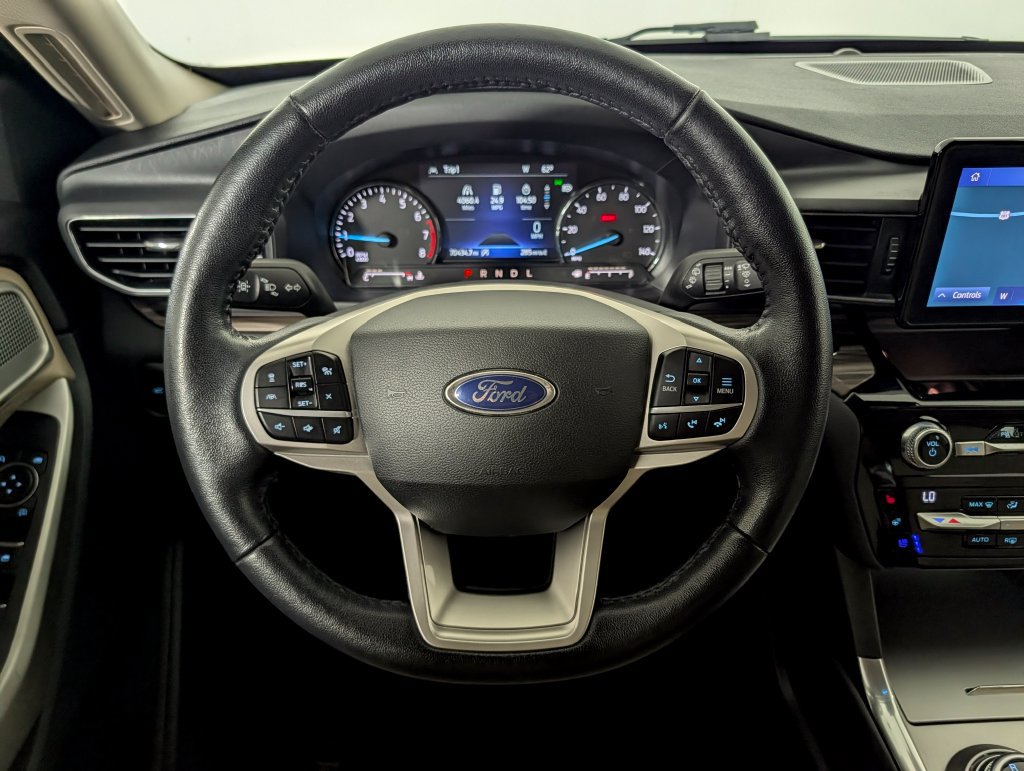Certified 2021 Ford Explorer Limited w/ Equipment Group 301A RWD image 17