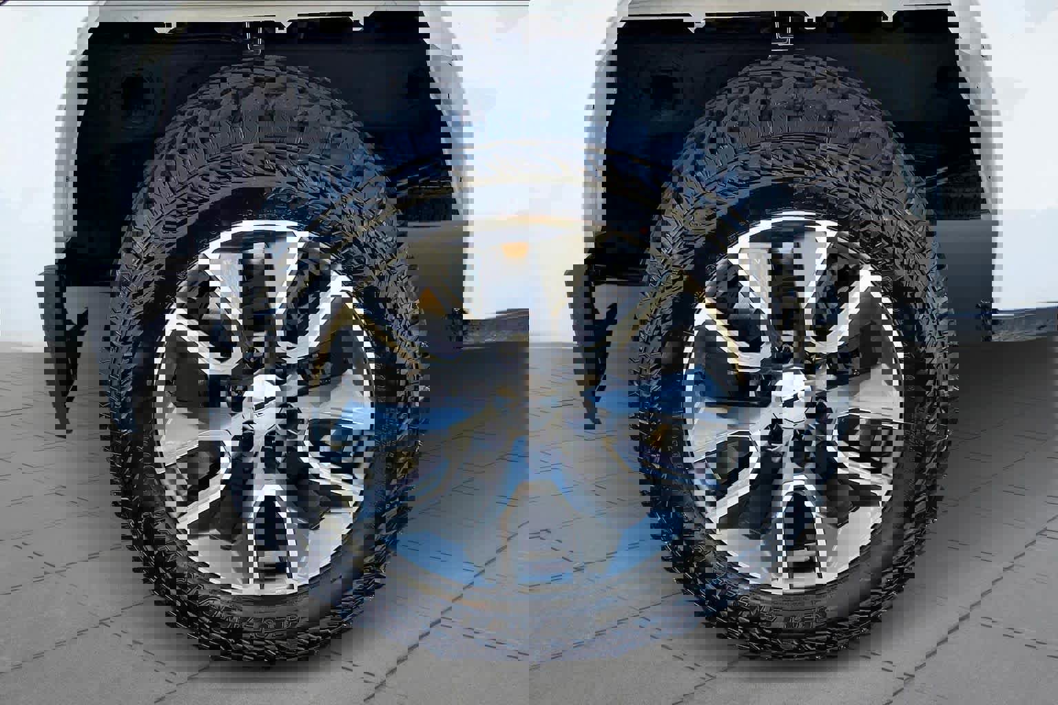 Used 2023 Chevrolet Silverado 1500 Custom image 11