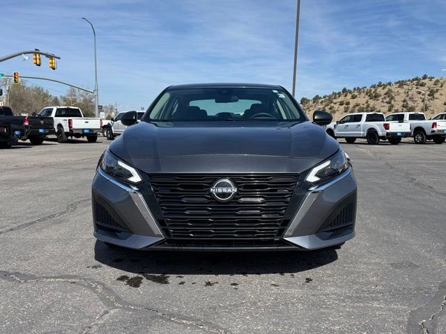 Used 2024 Nissan Altima 2.5 SV image 8