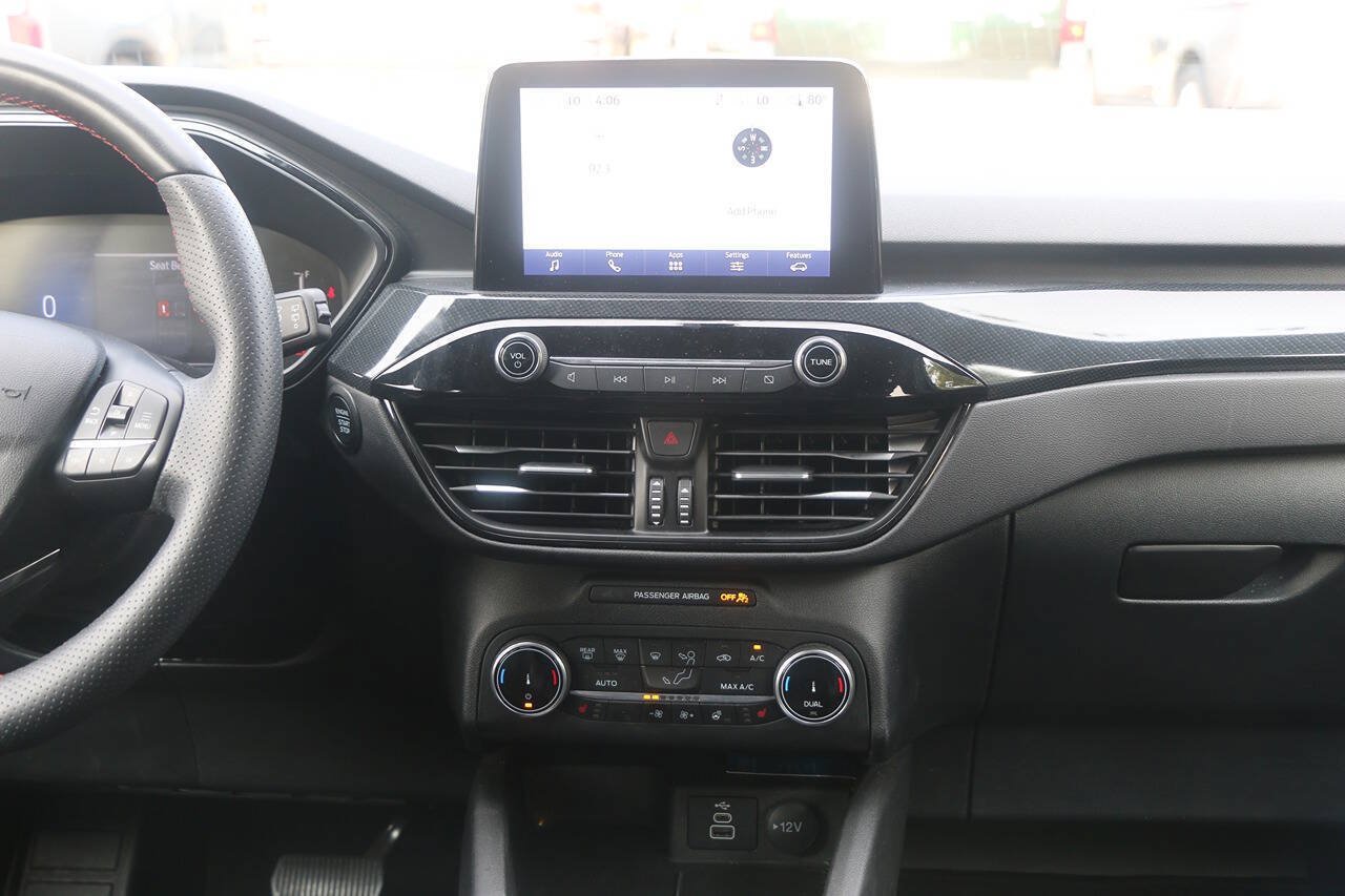 Certified 2025 Ford Escape ST-Line Select AWD/4WD image 20