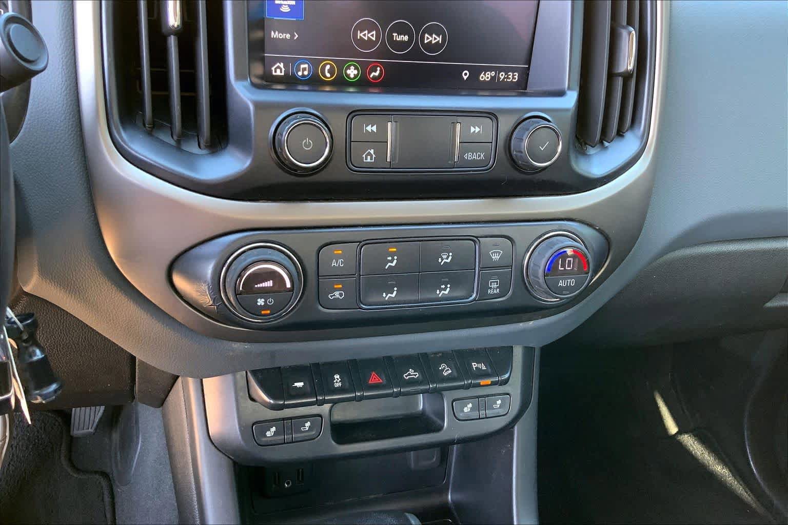 Used 2020 Chevrolet Colorado Z71 RWD image 34