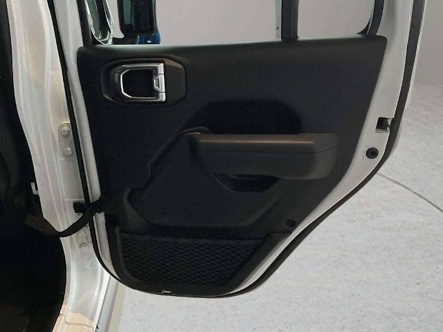 Used 2026 Jeep Wrangler Unlimited Rubicon AWD/4WD image 21