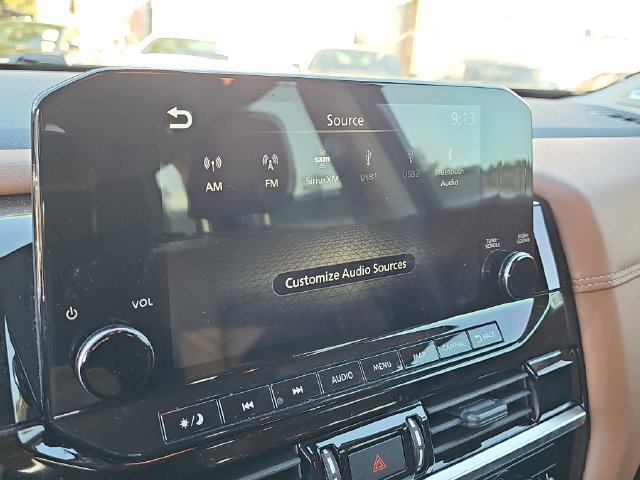 Used 2024 Nissan Pathfinder Platinum FWD image 26