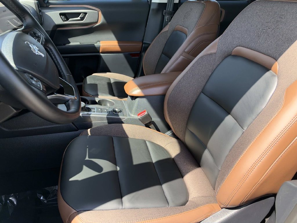 Certified 2025 Ford Bronco Sport Outer Banks w/ Outer Banks Tech Package+ AWD/4WD image 21