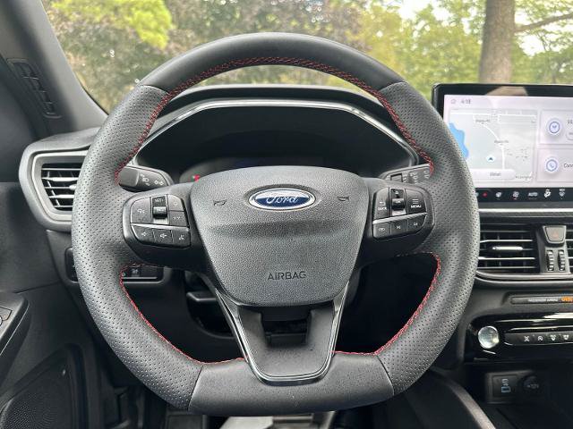 Certified 2023 Ford Escape ST-Line w/ Tech Pack #1 AWD/4WD image 11