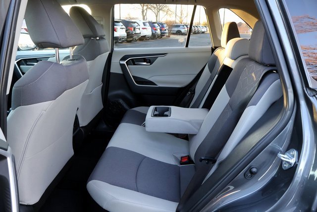 Used 2023 Toyota RAV4 XLE image 24