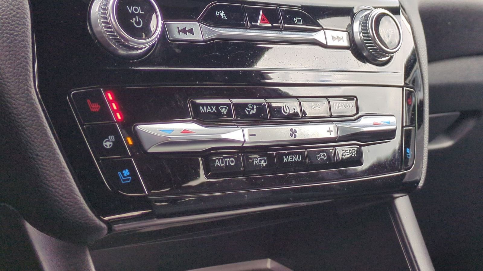 Certified 2023 Ford Explorer ST w/ Equipment Group 401A image 35