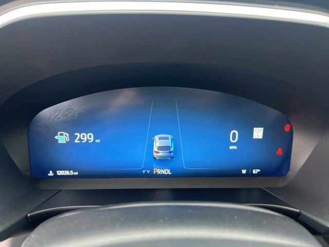 Certified 2023 Ford Escape Platinum w/ Class II Trailer Tow Package image 13