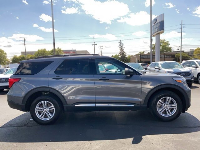 Certified 2023 Ford Explorer XLT w/ Equipment Group 202A image 2